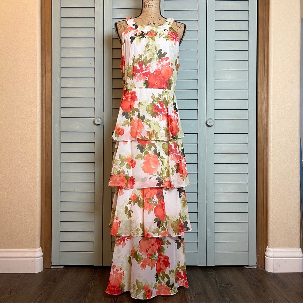 🎉Host Pick🎉 SLNY Tiered Ruffle Halter Maxi Dress